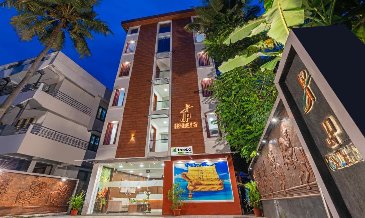 Treebo Jp Residency Hotell Thiruvananthapuram Exteriör bild
