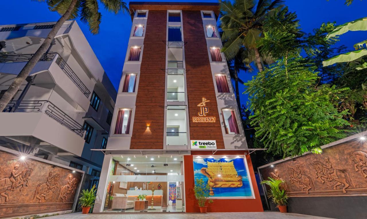 Treebo Jp Residency Hotell Thiruvananthapuram Exteriör bild