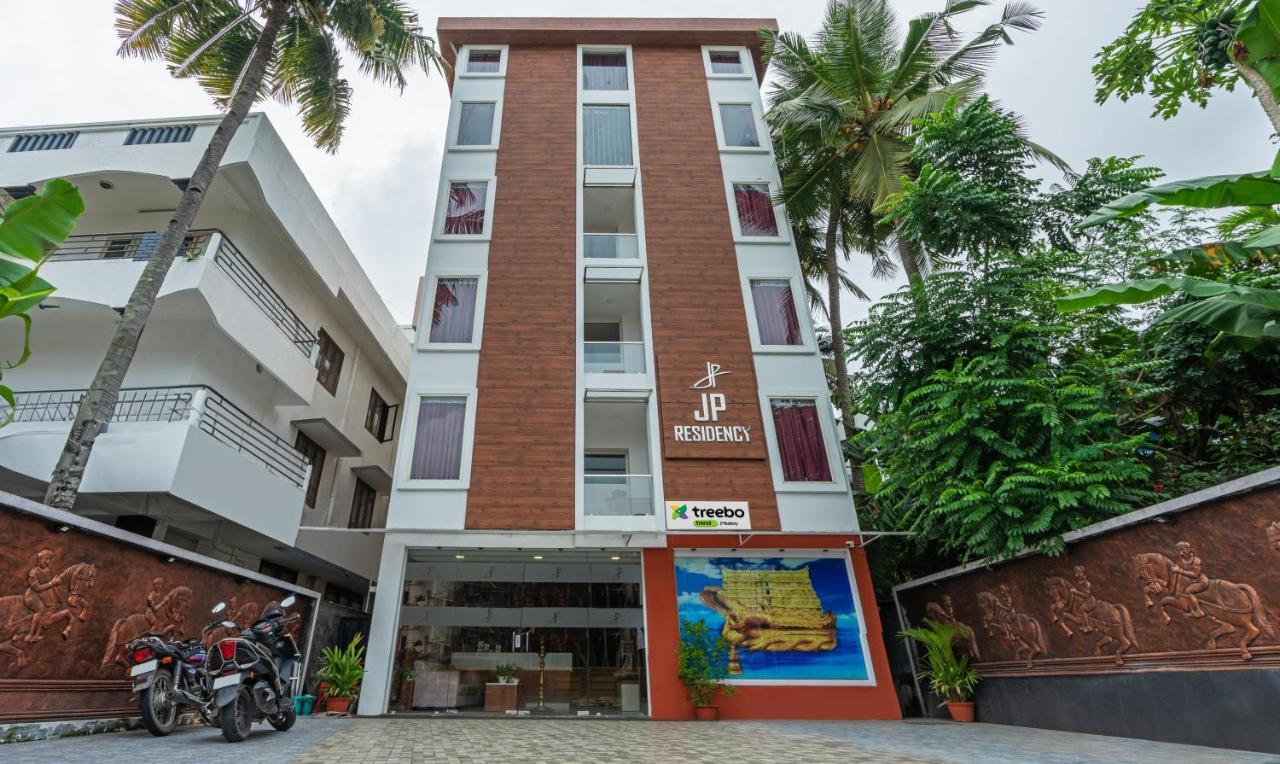 Treebo Jp Residency Hotell Thiruvananthapuram Exteriör bild